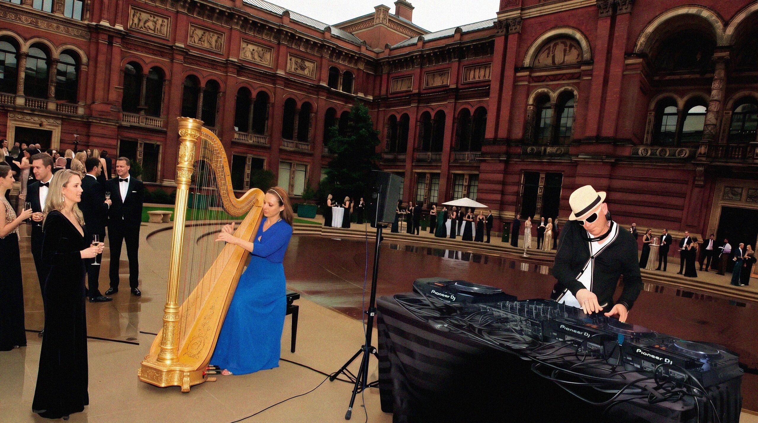 harp V&A _ redo